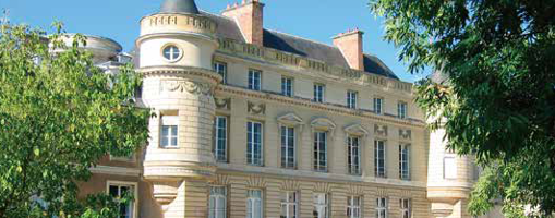 Francja - szkoła prywatna pod Paryżem - anglojęzyczna